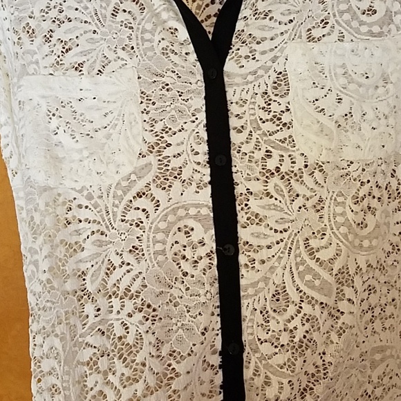 Maurices Sz 2 cream w black accents nwot - Picture 4 of 4